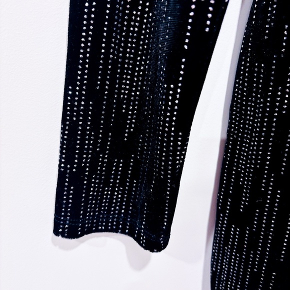 H:OURS black velvet mini dress with rhinestones – Formal Festive | Medium * - Picture 3 of 8